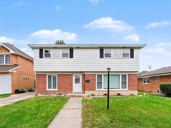 538 N Broadway Avenue , Park Ridge, IL 60068