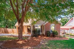655 Westwood Drive photo 4