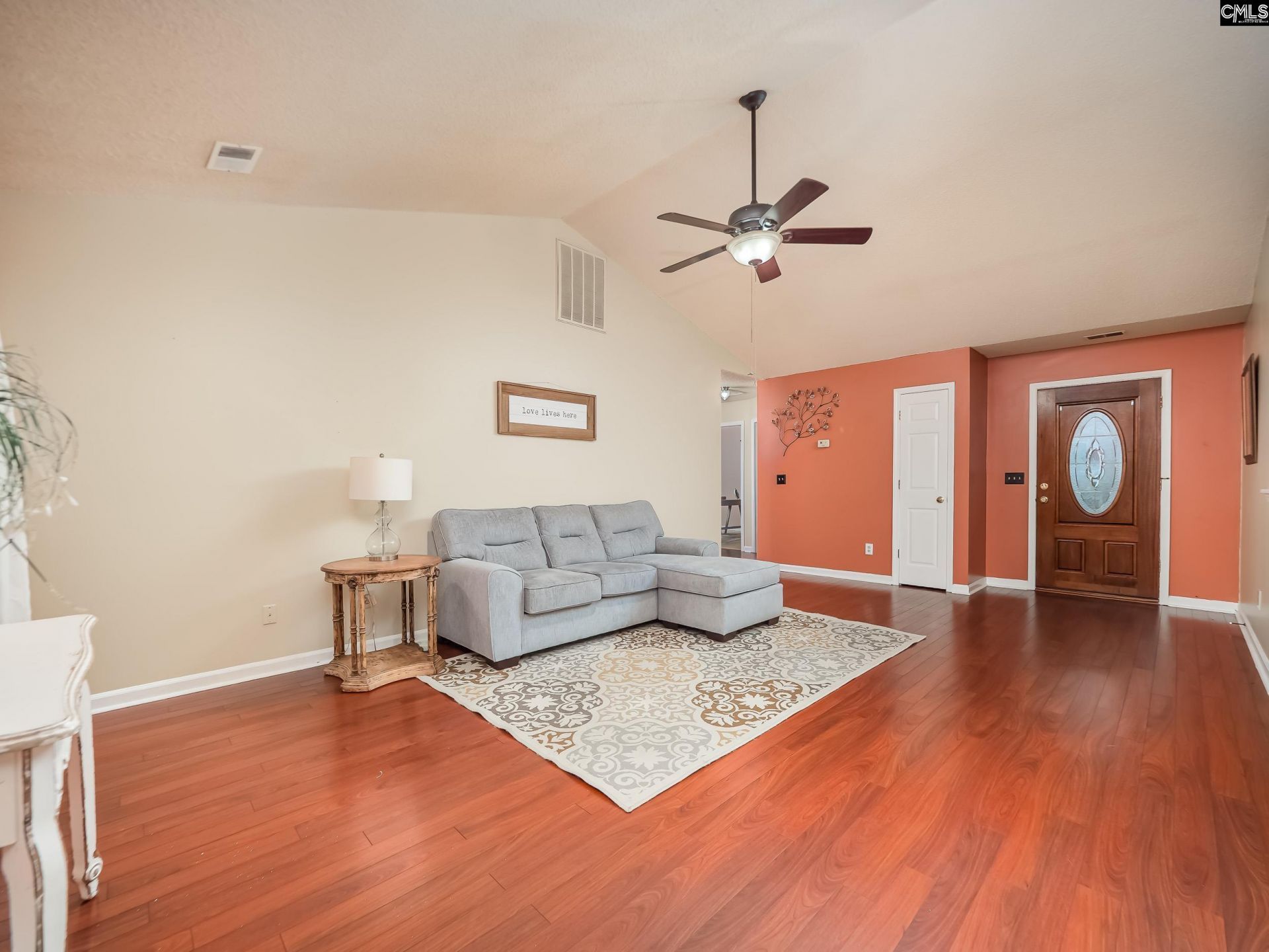 655 Westwood Drive Photo 4