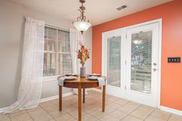 655 Westwood Drive  photo 4