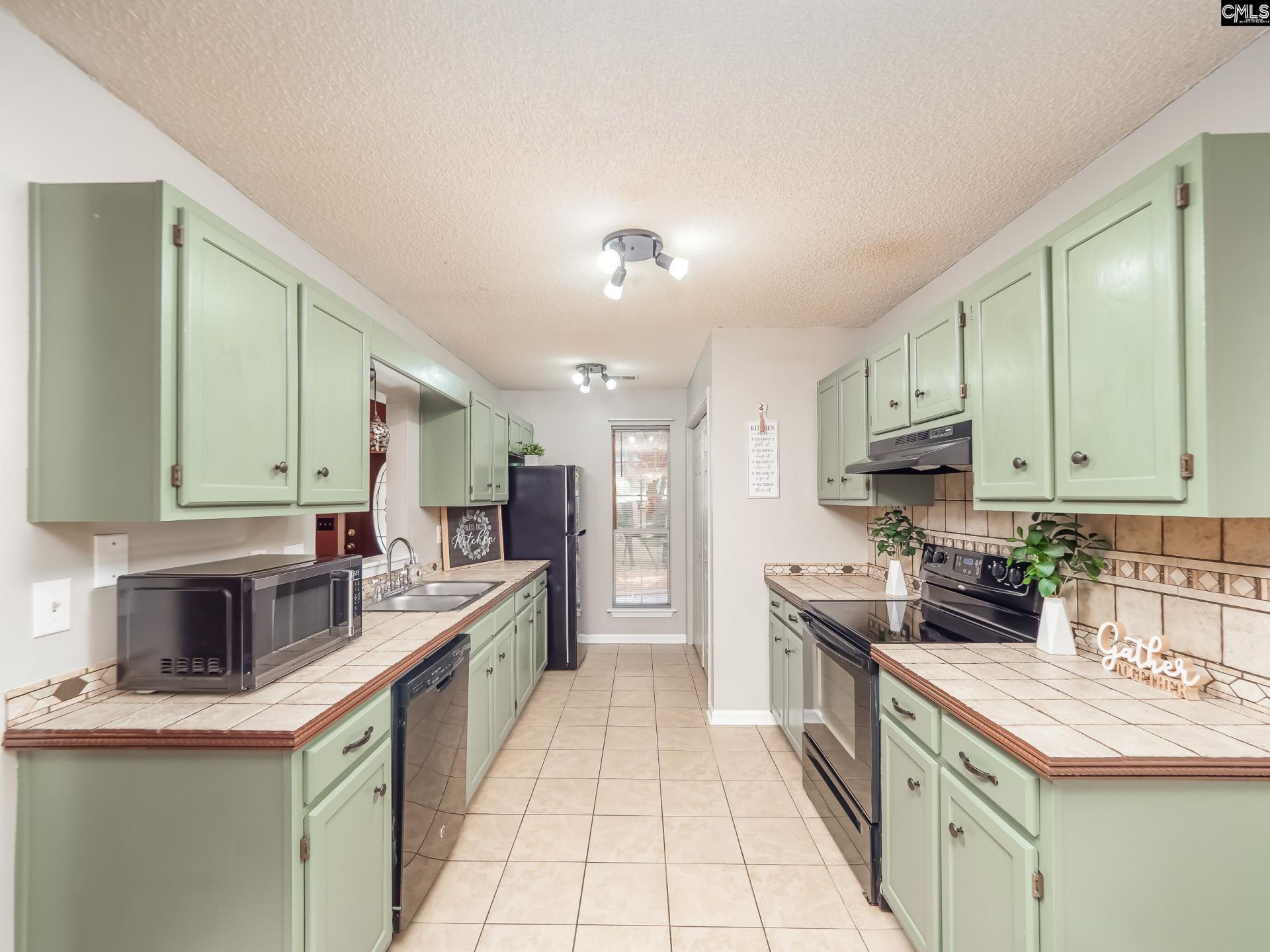 655 Westwood Drive Photo 7