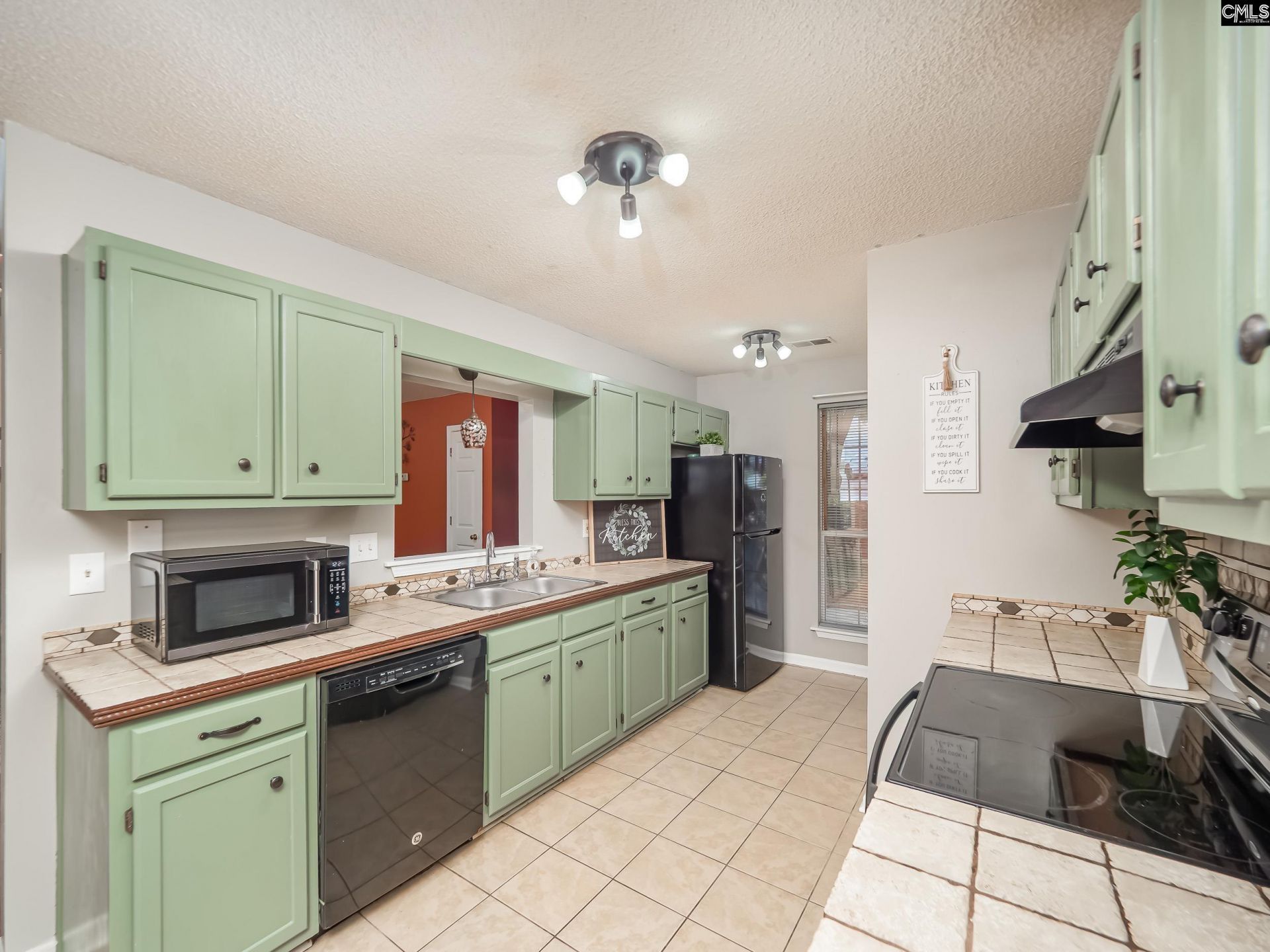 655 Westwood Drive Photo 9