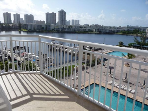 18071 Biscayne Blvd , Unit 603, Aventura, FL 33160