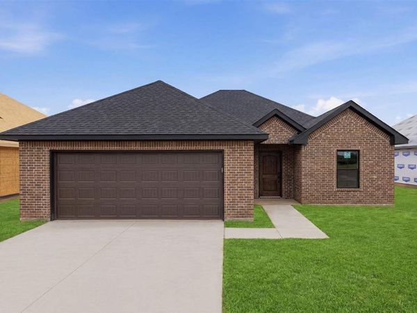 1405 N Hightower Street, Stillwataer, OK 74075