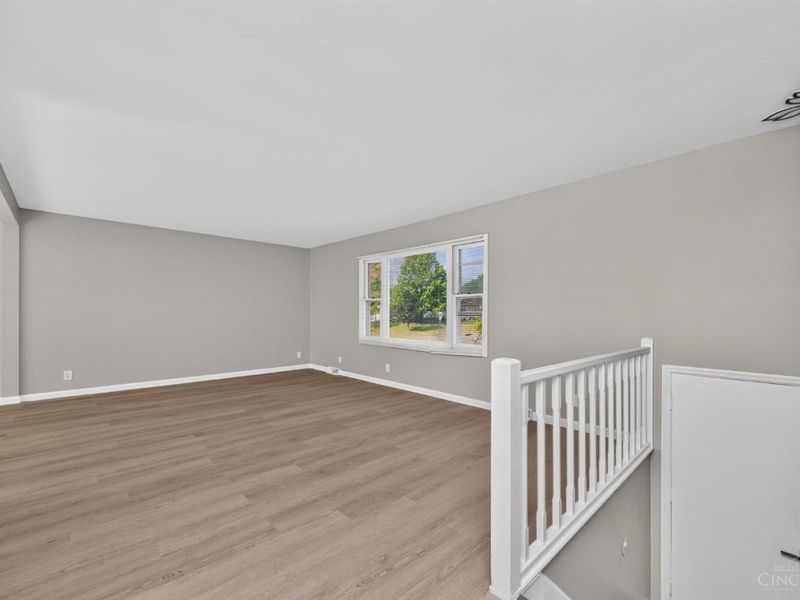 414 Holland Drive, Trenton, OH 45067 Photo 6