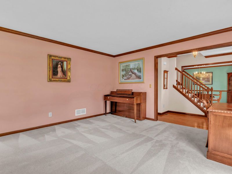 1118 Riva Ridge Boulevard, Columbus, OH 43230 Photo 10