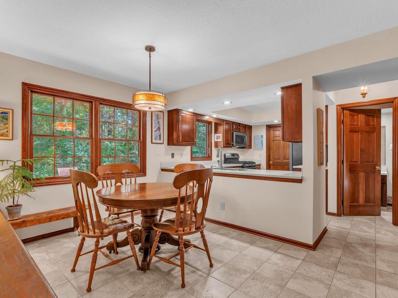 1118 Riva Ridge Boulevard, Columbus, OH 43230 Photo 15