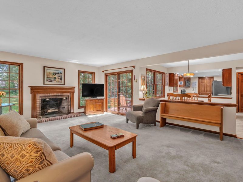 1118 Riva Ridge Boulevard, Columbus, OH 43230 Photo 4