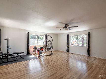 853 Alameda Avenue, South Lake Tahoe, CA 96150 Photo