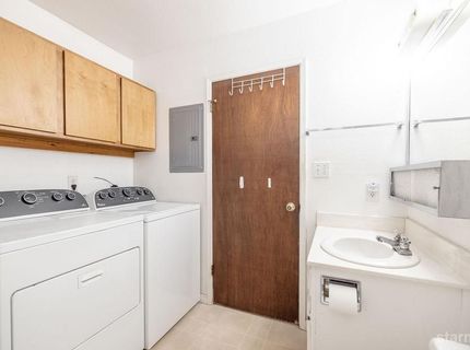 853 Alameda Avenue, South Lake Tahoe, CA 96150 Photo
