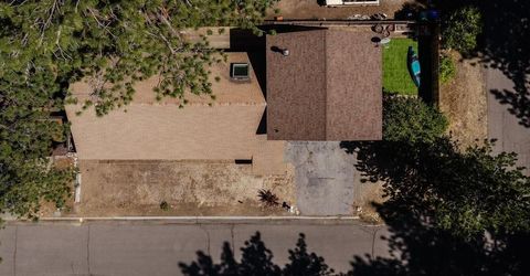853 Alameda Avenue, South Lake Tahoe, CA 96150 Photo