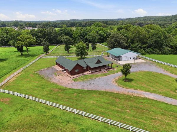 379 Cottage Creek, Bee Branch, AR 72013