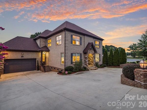 17136 Carolina Academy Road , Charlotte, NC 28277