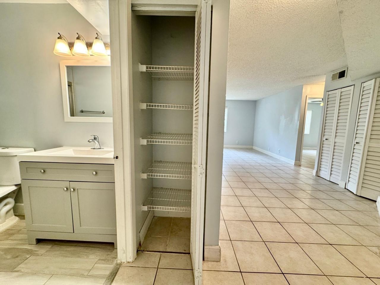 334 SW 86th Avenue, Unit 108, Pembroke Pines, FL 33025 Photo