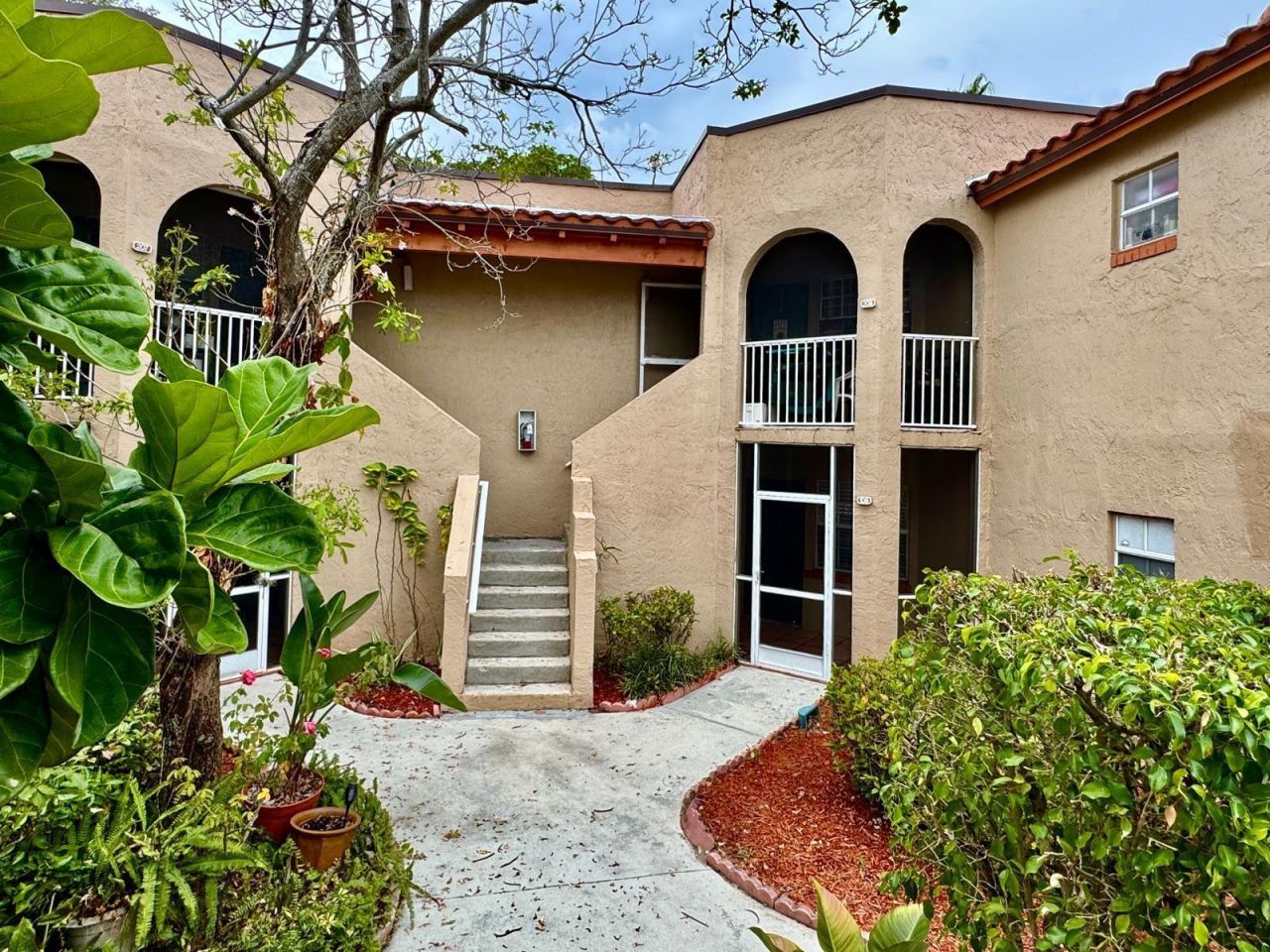 334 SW 86th Avenue, Unit 108, Pembroke Pines, FL 33025 Photo