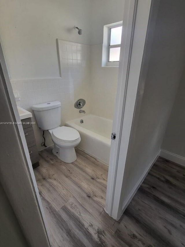 1512 NE 109th Street, Unit 1512, Miami, FL 33161 Photo