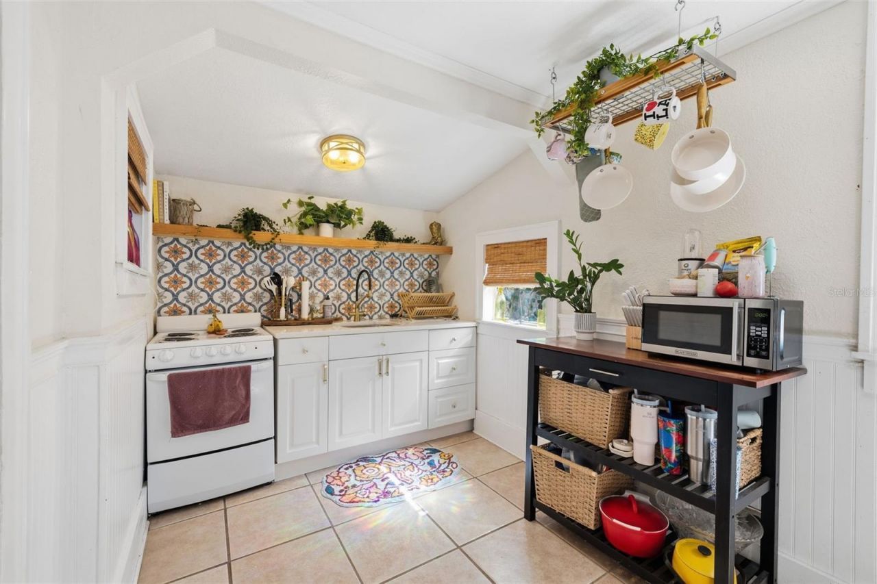 236 W North Street , Tampa, FL 33604 Photo