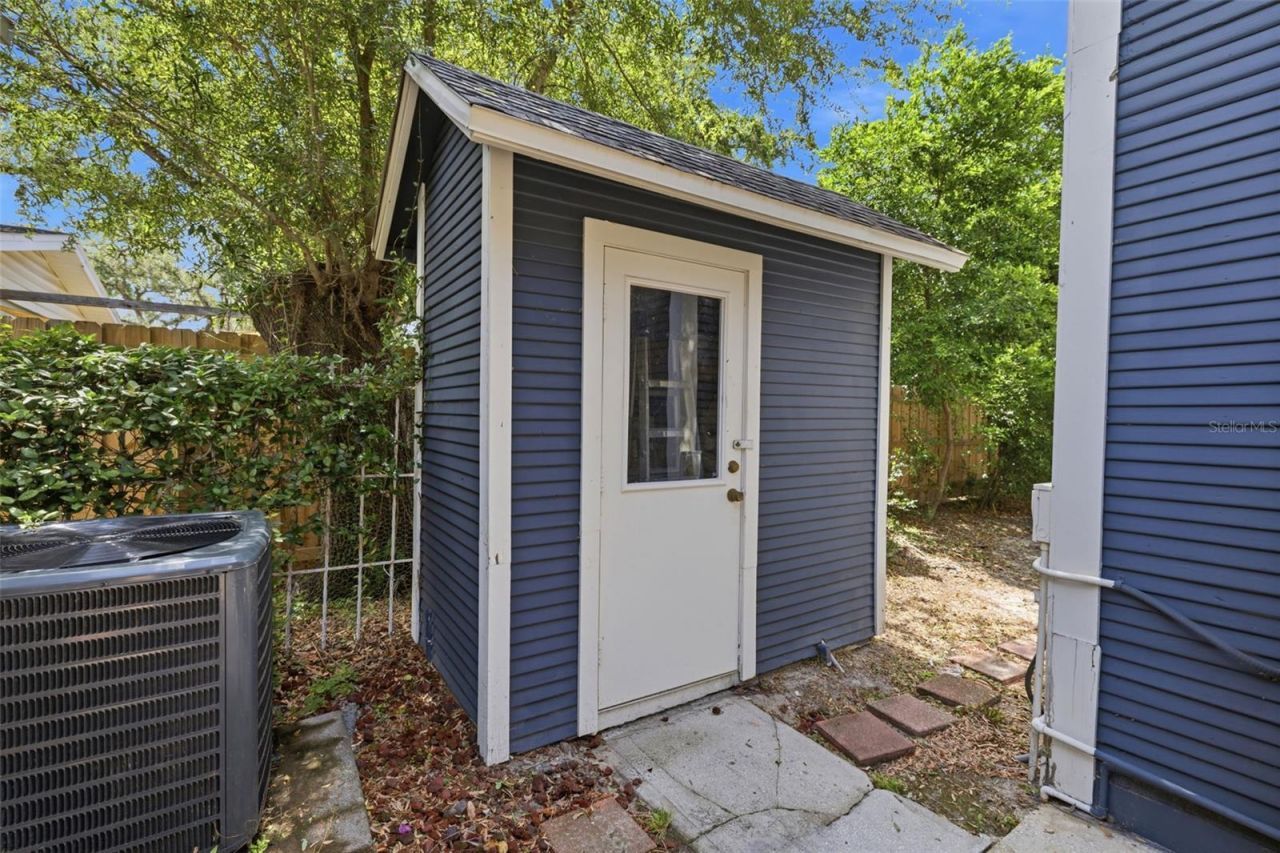 236 W North Street , Tampa, FL 33604 Photo