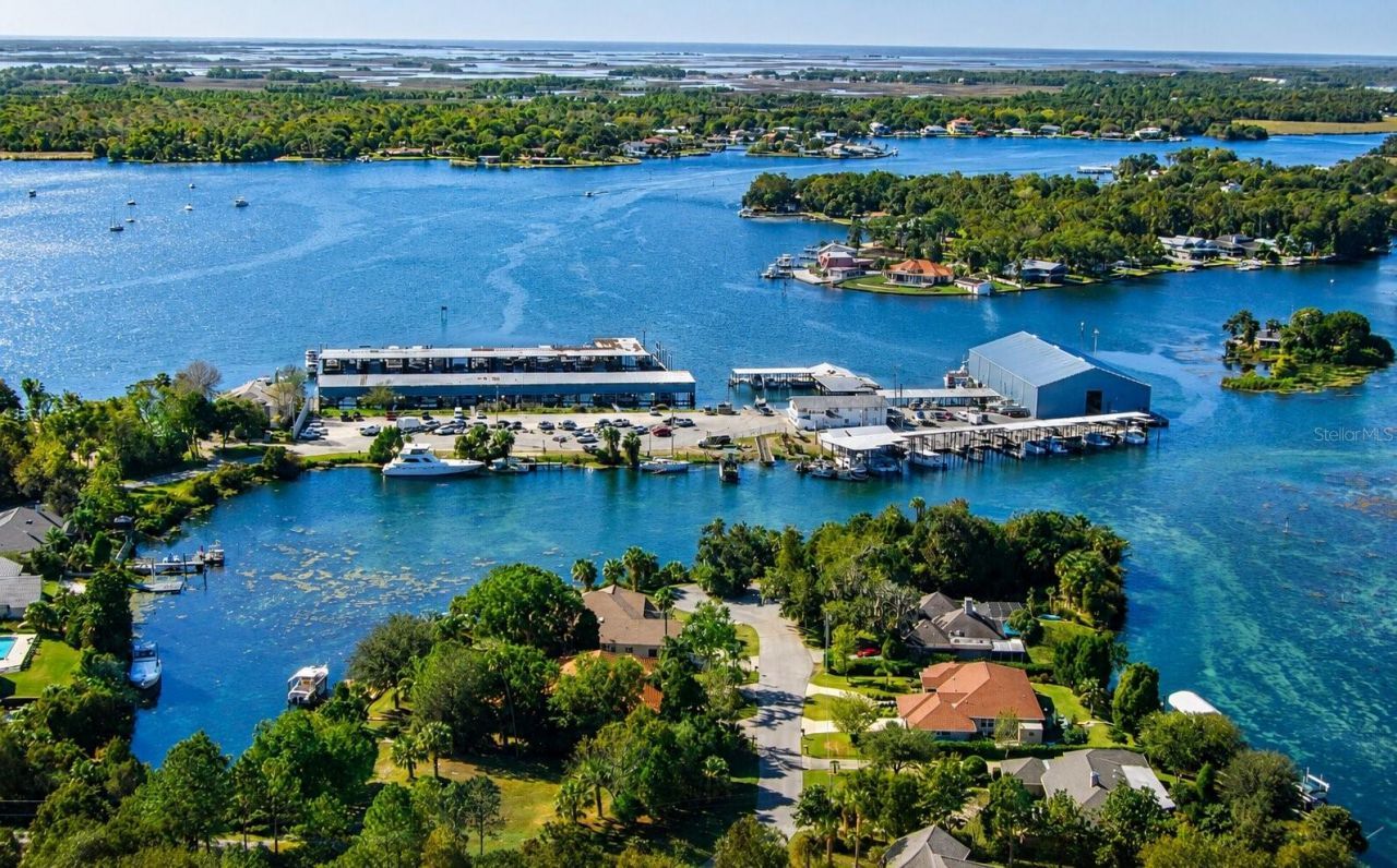 3619 N Suwannee Point , Crystal River, FL 34428 Photo