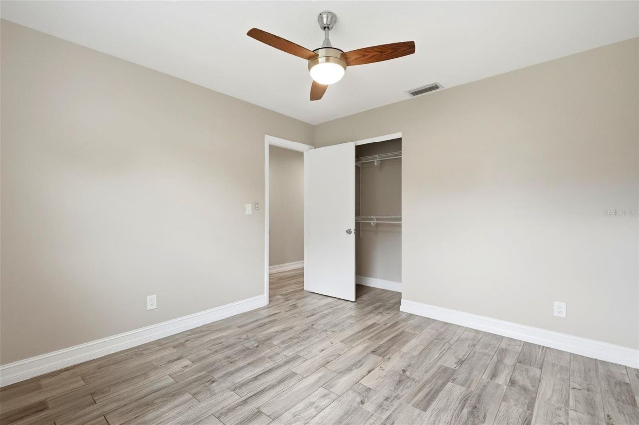 6810 Livingston Avenue N, Saint Petersburg, FL 33702 Photo