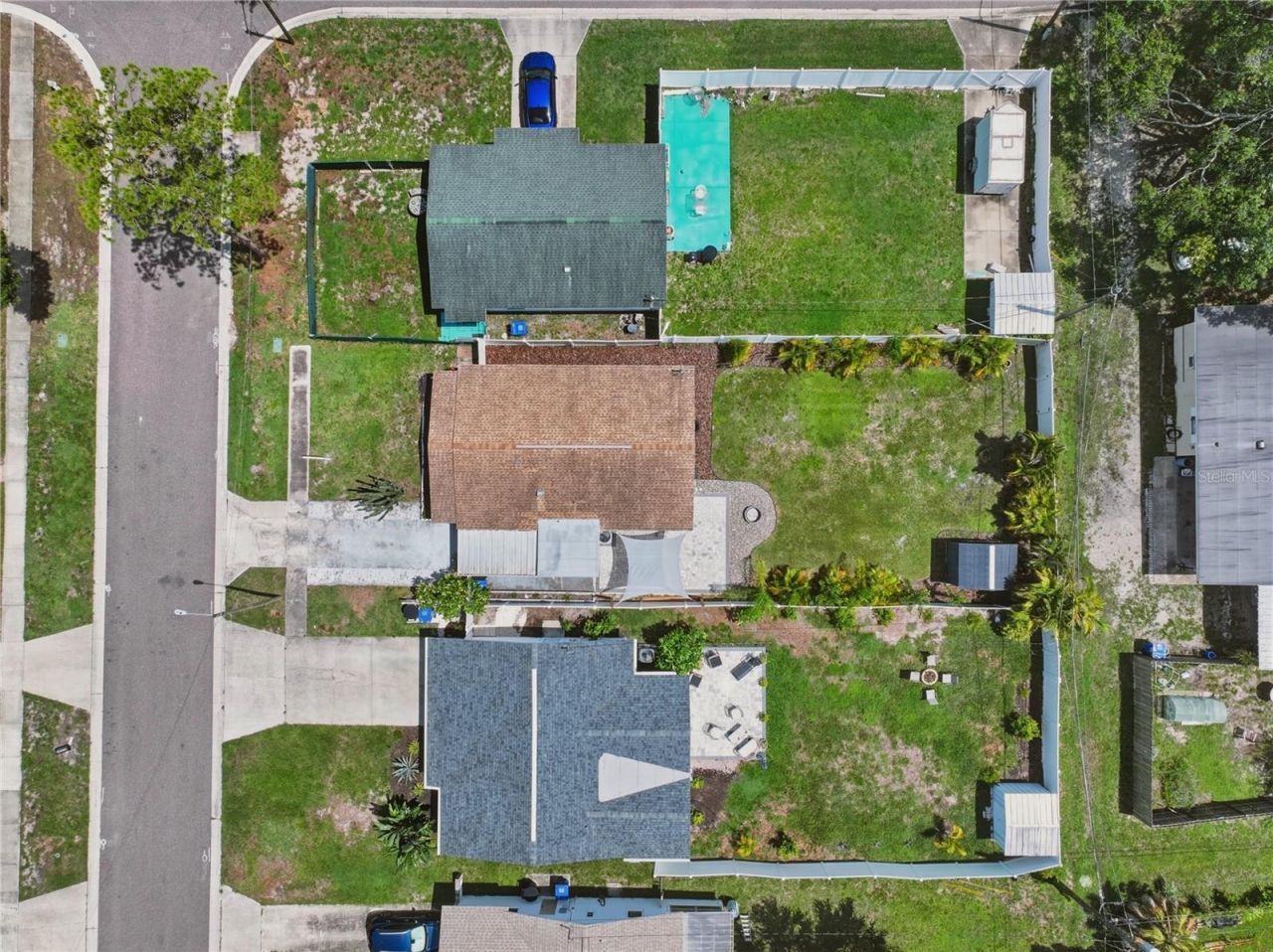 6810 Livingston Avenue N, Saint Petersburg, FL 33702 Photo