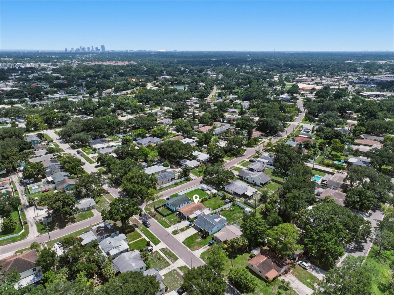 6810 Livingston Avenue N, Saint Petersburg, FL 33702 Photo