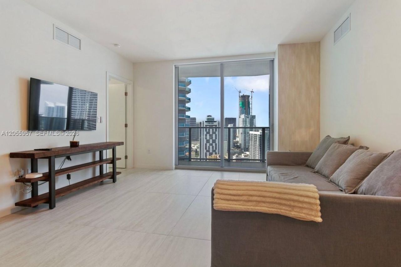 77 SE 5th Street , Unit 3902, Miami, FL 33131 Photo