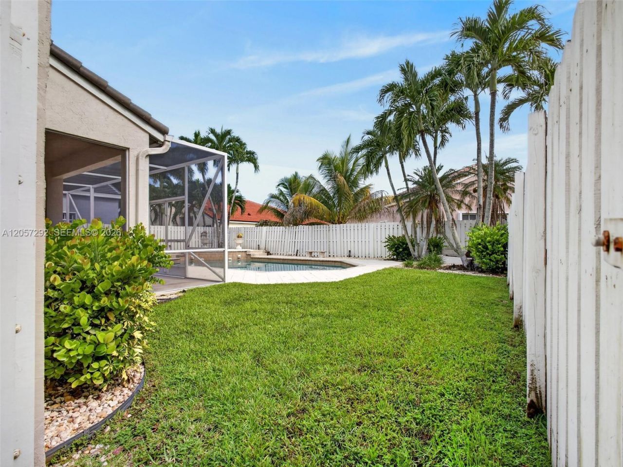 1012 Cedar Falls Dr, Weston, FL 33327 Photo
