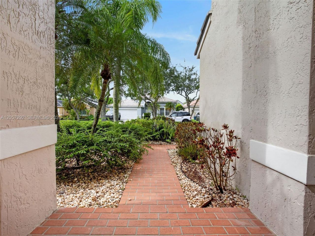 1012 Cedar Falls Dr, Weston, FL 33327 Photo