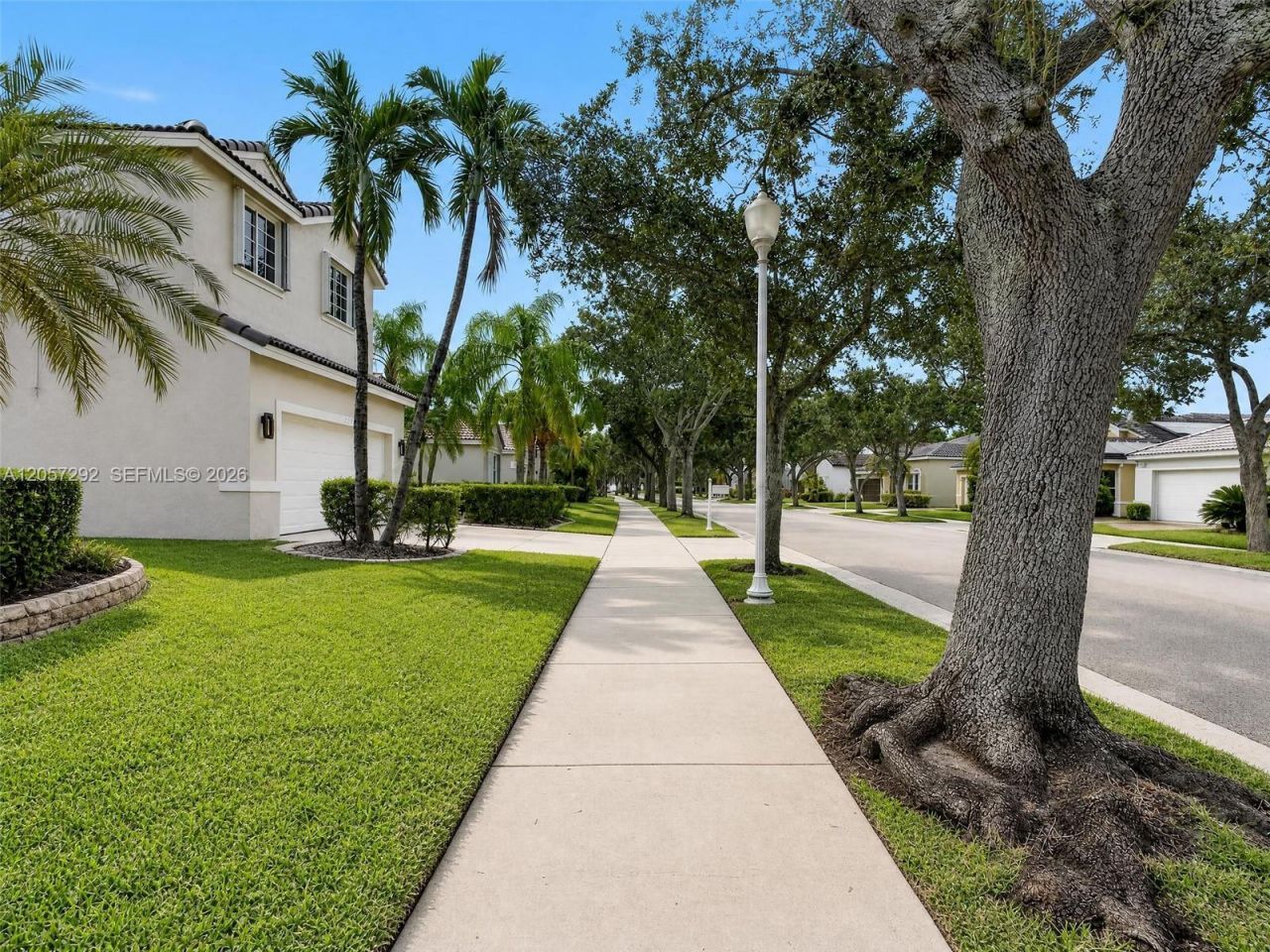 1012 Cedar Falls Dr, Weston, FL 33327 Photo