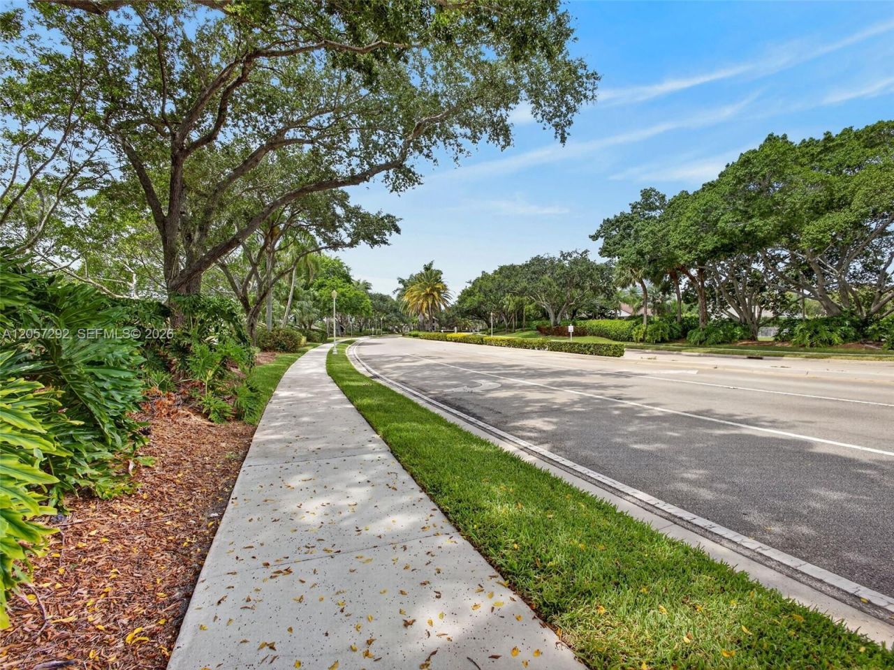 1012 Cedar Falls Dr, Weston, FL 33327 Photo