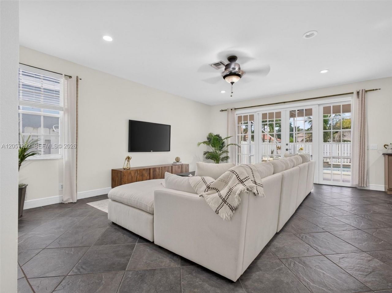 1012 Cedar Falls Dr, Weston, FL 33327 Photo