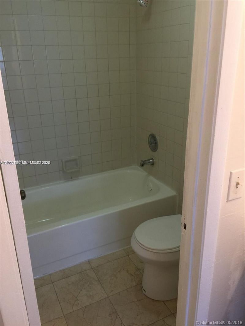 6540 W 27th Ct , Unit 56-22, Hialeah, FL 33016 Photo