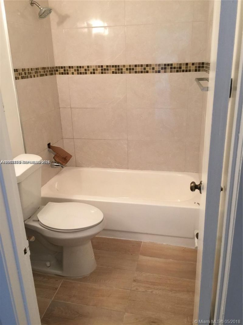 6540 W 27th Ct , Unit 56-22, Hialeah, FL 33016 Photo