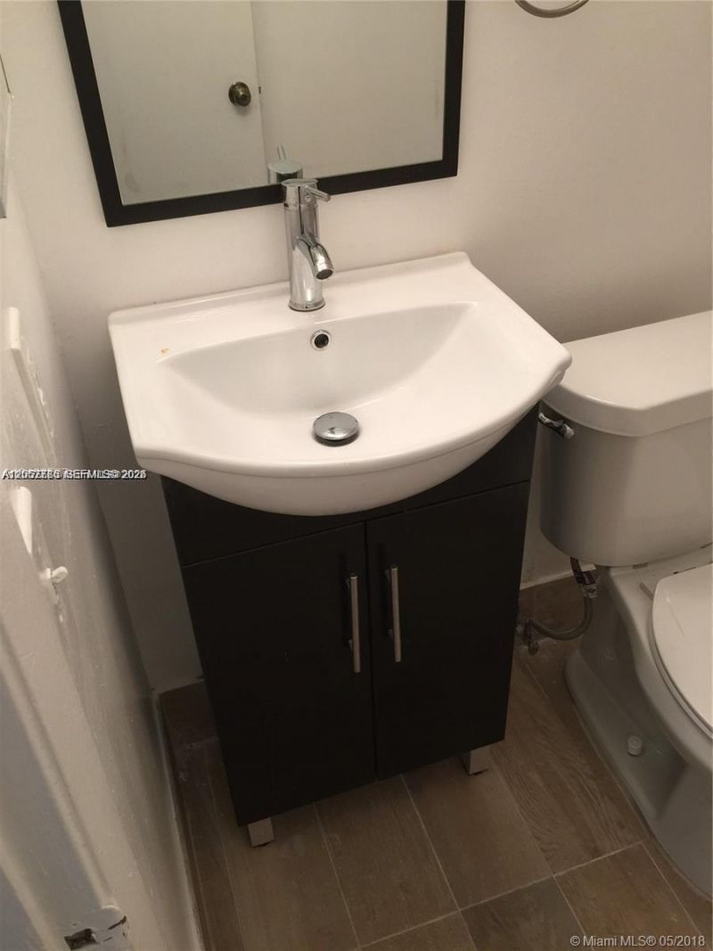 6540 W 27th Ct , Unit 56-22, Hialeah, FL 33016 Photo