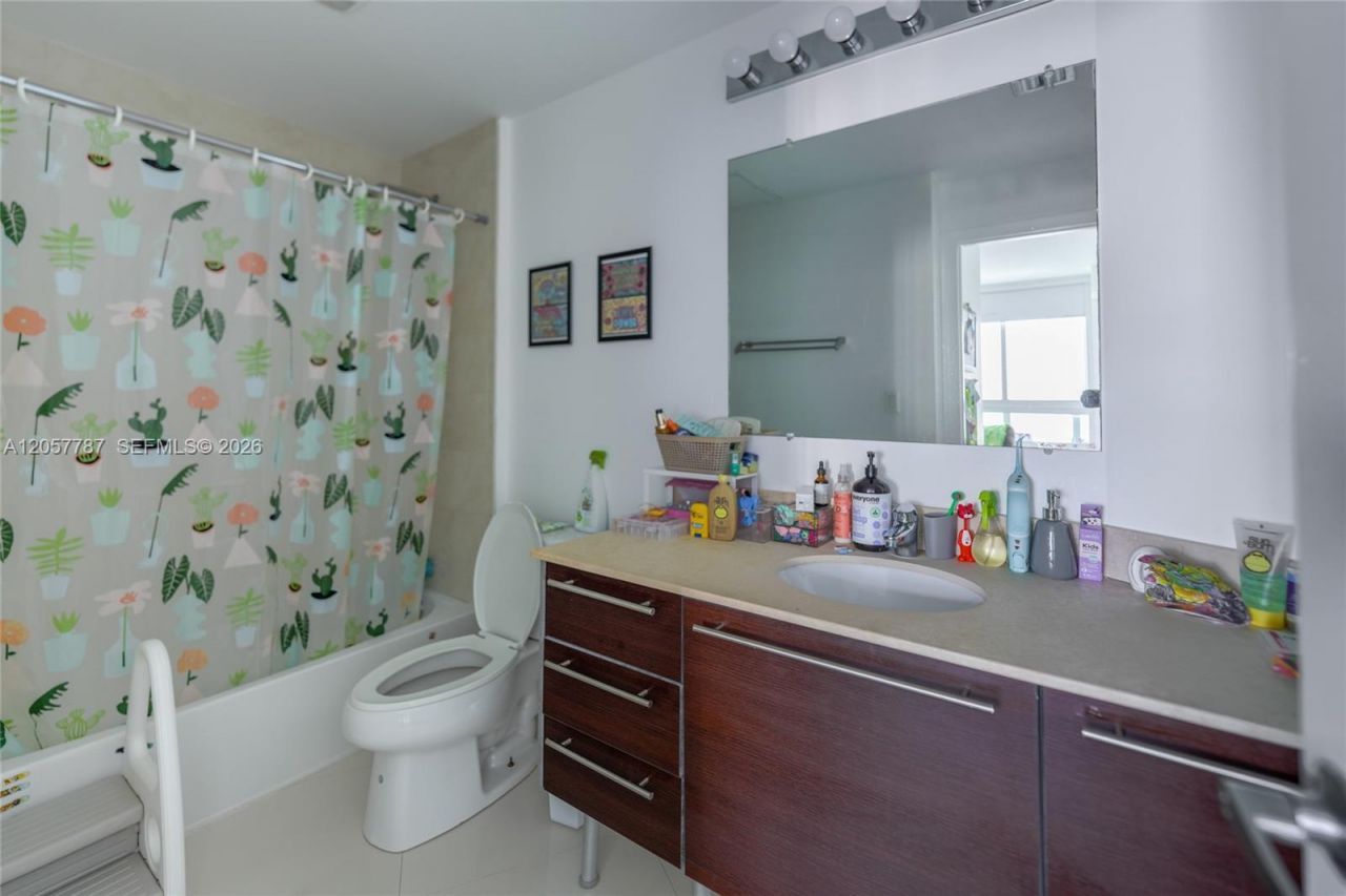 1900 N Bayshore Dr , Unit 3612, Miami, FL 33132 Photo