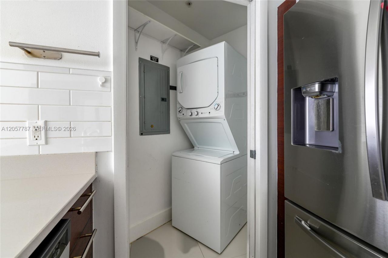 1900 N Bayshore Dr, Unit 3612, Miami, FL 33132 Photo