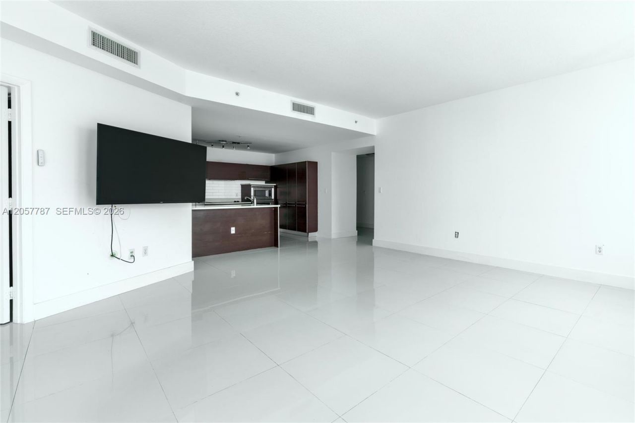 1900 N Bayshore Dr, Unit 3612, Miami, FL 33132 Photo