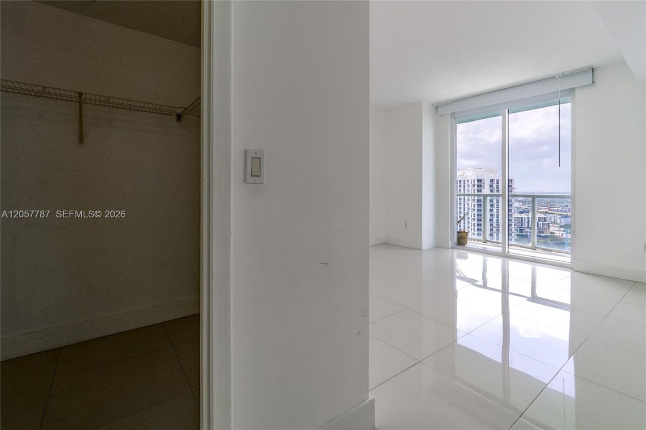 1900 N Bayshore Dr, Unit 3612, Miami, FL 33132 Photo