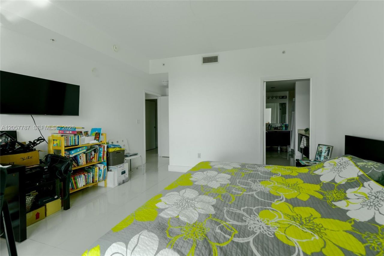 1900 N Bayshore Dr , Unit 3612, Miami, FL 33132 Photo