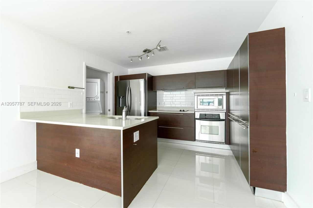 1900 N Bayshore Dr, Unit 3612, Miami, FL 33132 Photo