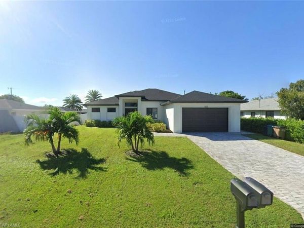 920 SE 15th TER , CAPE CORAL, FL 33990