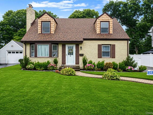63 Lewis Road , Merrick, NY 11566