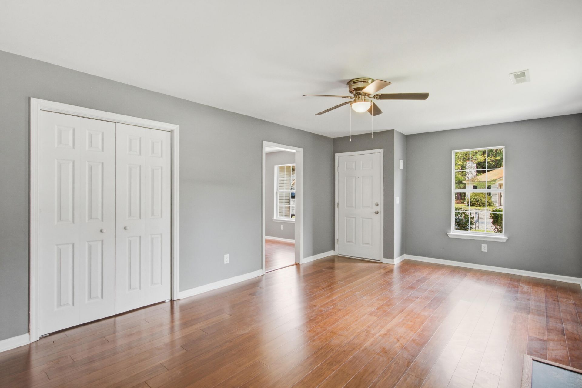 2515 Realm Street Photo 14