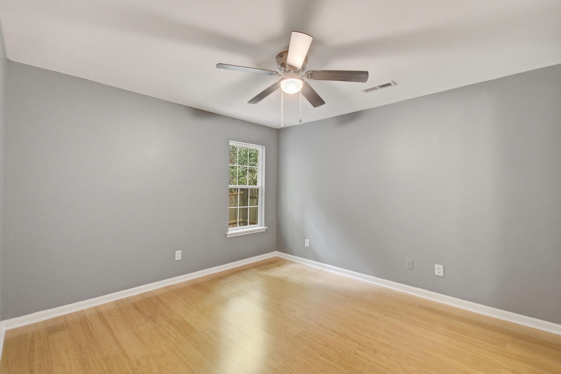 2515 Realm Street Photo 27