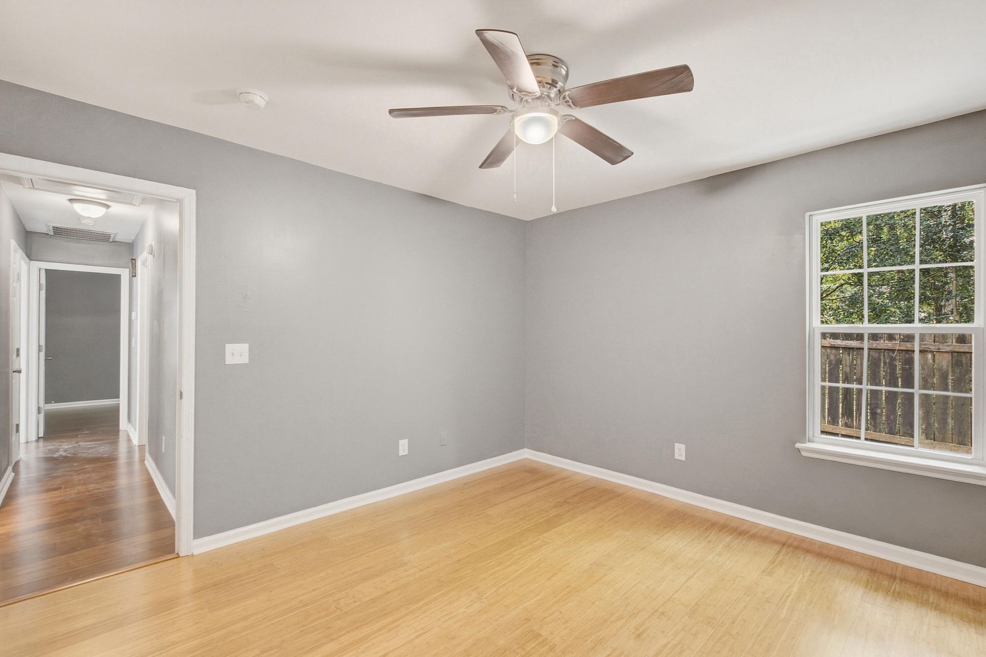 2515 Realm Street Photo 28