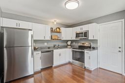 2515 Realm Street photo 4