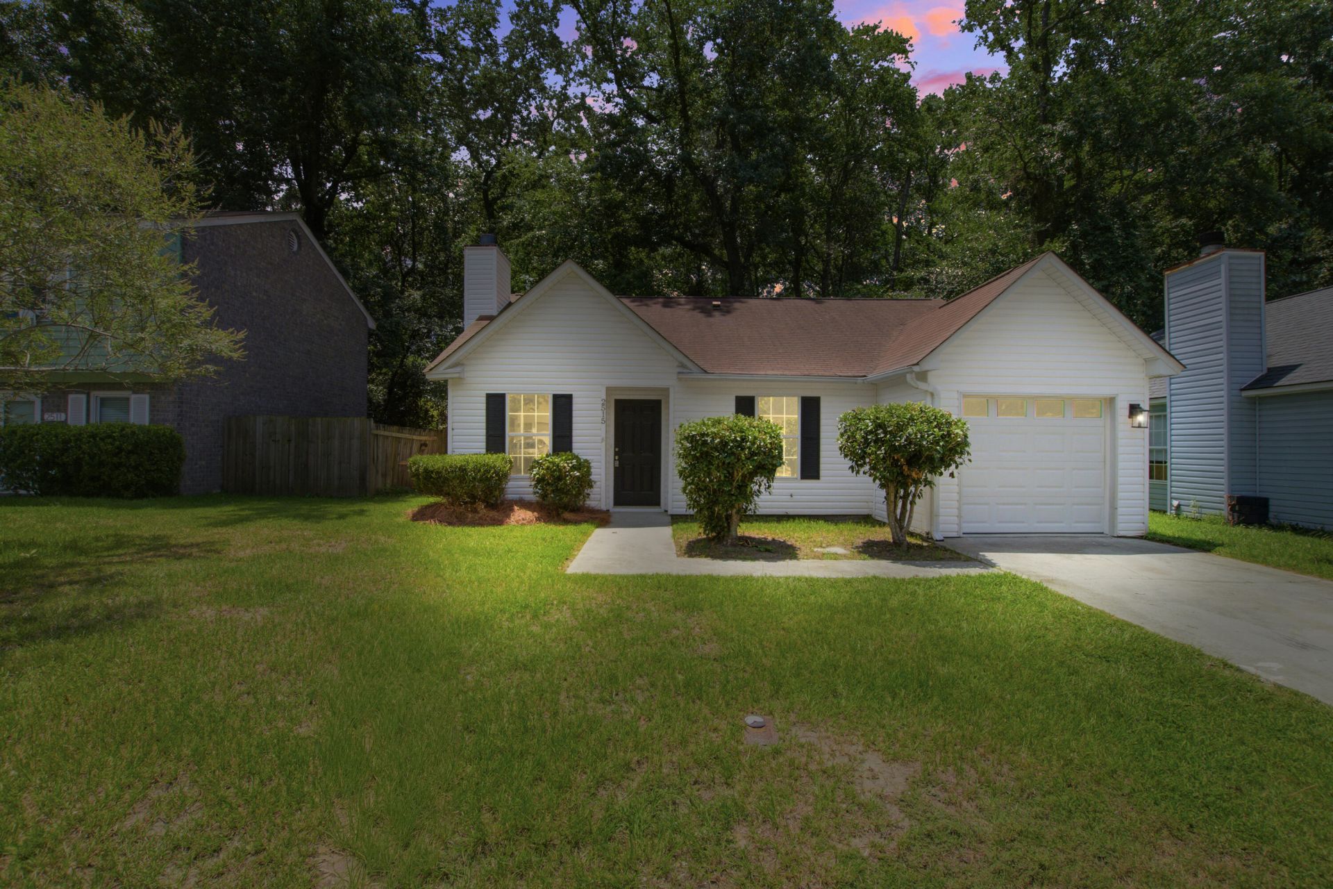 2515 Realm Street Photo 7