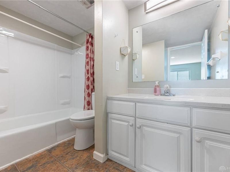 5625 Coach Drive, Unit B, Kettering, OH 45440 Photo 17