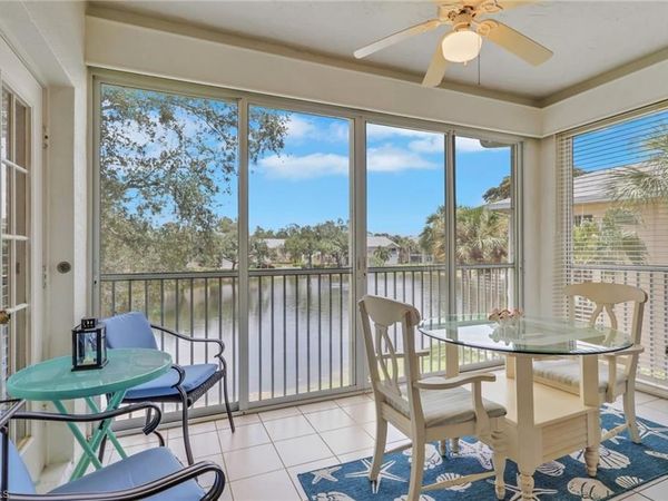 680 Wiggins Lake DR, Unit 202, NAPLES, FL 34110